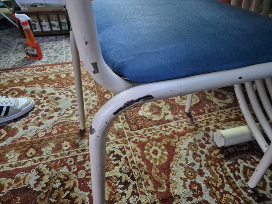 Mesa de jantar + 4 cadeiras