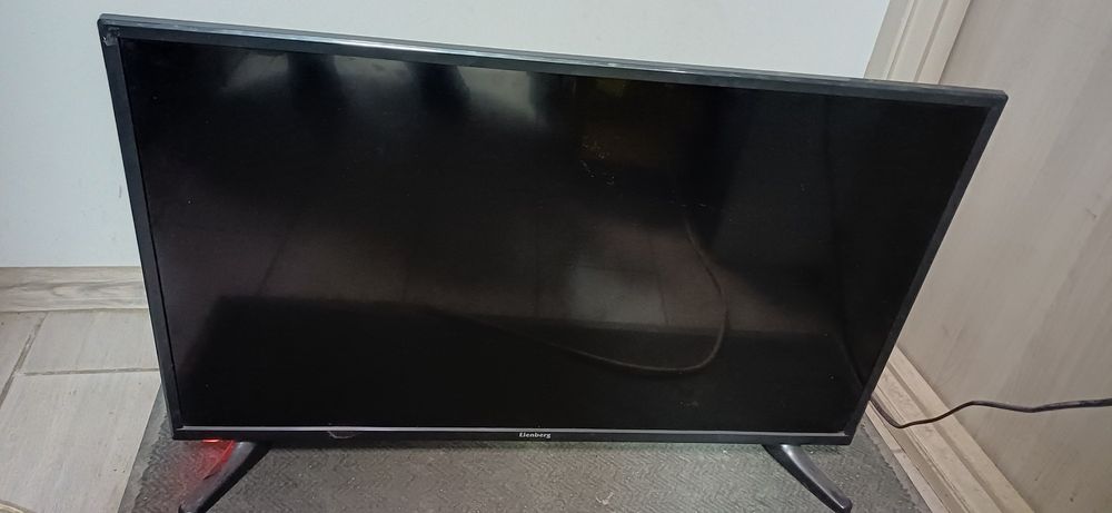Телевізор Elenberg