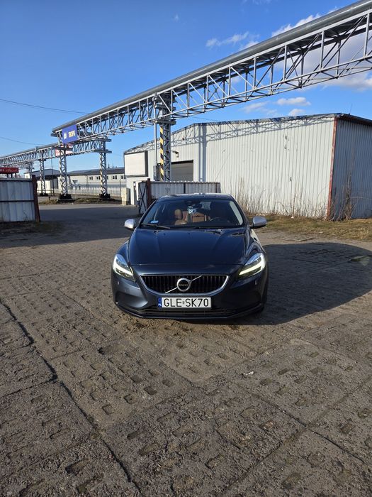 Volvo v40 2.0 d2