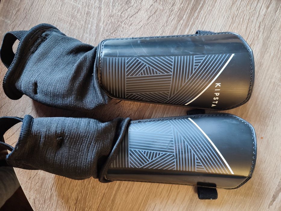 Nagolenniki ochraniacze piłkarskie Kipsta Essential 140 rozmiar S