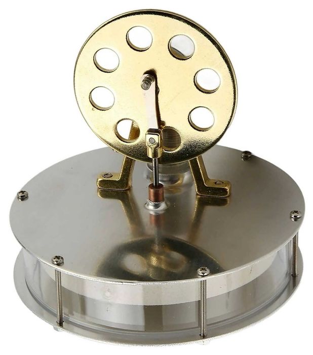 Brinquedo técnico - Motor Stirling para baixa temperatura