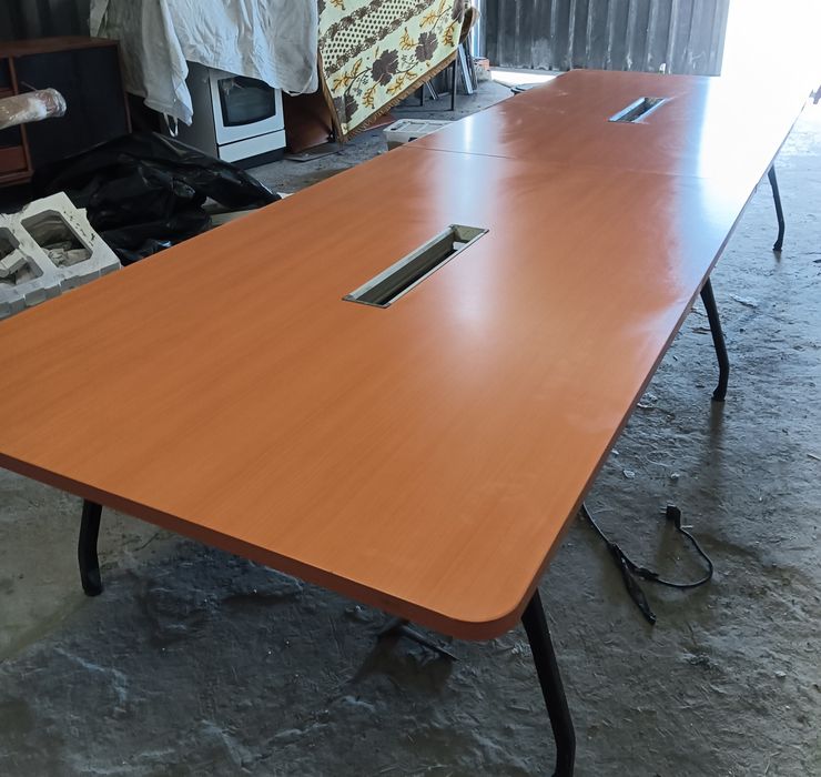 Mesa de sala de reuniões 4x1,20m