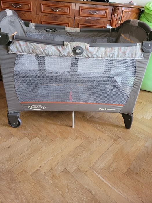 Продам дитяче ліжечко.