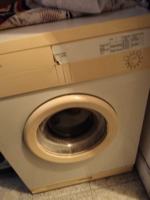 Máquina secar roupa