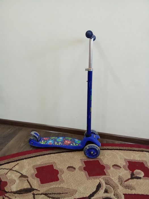 Самокат дитячий.