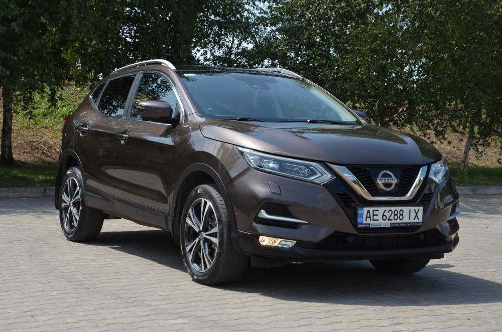 Продам NISSAN QASHQAI 2.0 AWD 2017 года выпуска