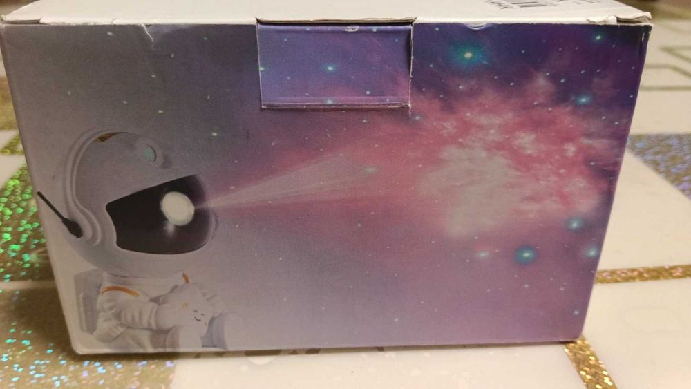 Проектор космонафт