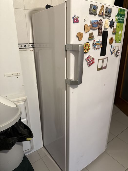 Congelador Beko em bom estado