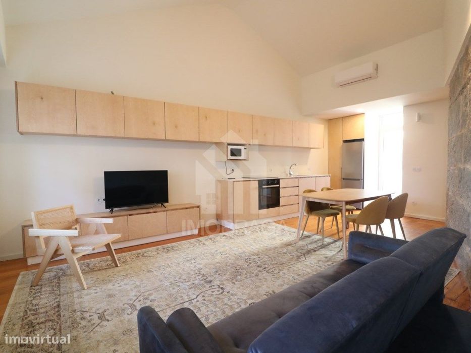 Arrendamento de Apartamento T2 mobilado e equipado - No Centro da C...