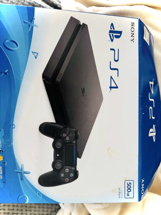 Ps4 500gb com comando original