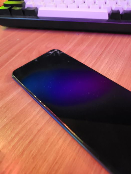 Tecno spark 4 в плохом состоянии