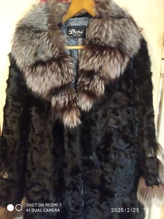 Шуба, натуральная очень нежный мех, неношеная.