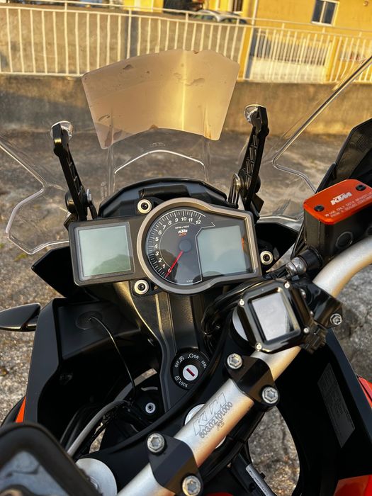 KTM 1090 como nova