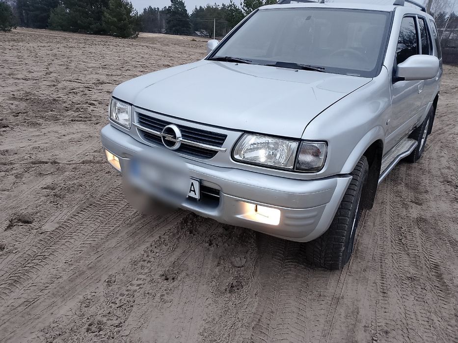 Продаж джип позашляховик Frontera b