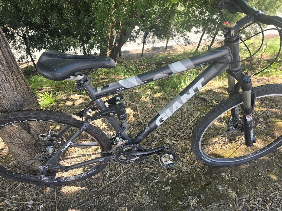 Btt giant m suspensao total