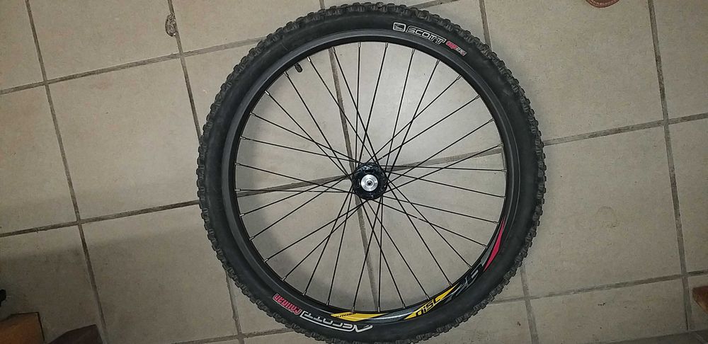 KOŁO 26" przód łożyska maszynowe, pod ham tarczowy