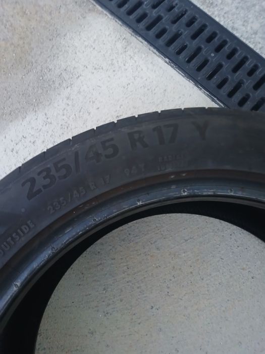 2 pneus 235 45 r17 Continental