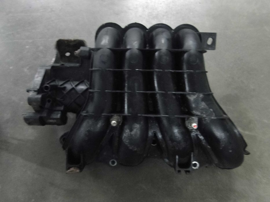 Колектор коллектор впускний Mitsubishi Colt Lancer X 1540A069,MN143823