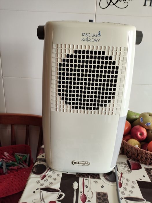 Vendo desumidificador Delonghi TASCIUGO ARIADRY