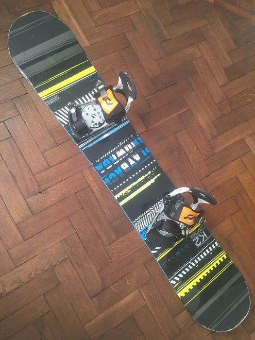 Мужской сноуборд K2 с креплениями Ride