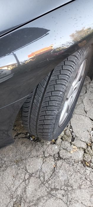 Peugeot 407 SW     preta