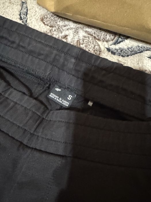 Продам костюм 4F