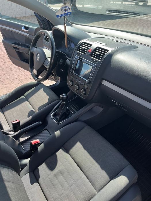Volkswagen GOLF V 1.9TDI