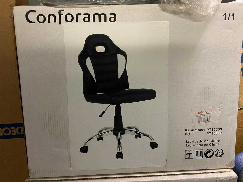 Cadeira de escritório Conforama Já montadas