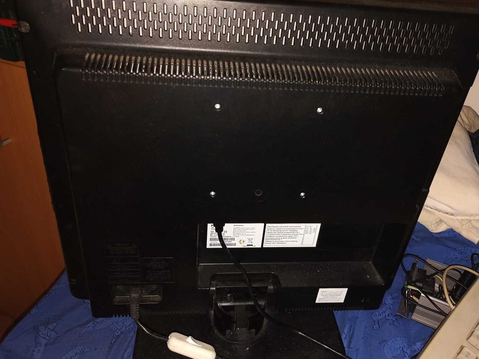 TV Pequena  Philips 20PFL3403D/10