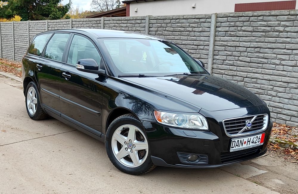 Volvo V50
