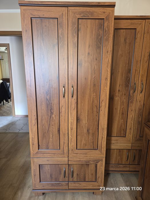 Używana Szafa w dobrym stanie