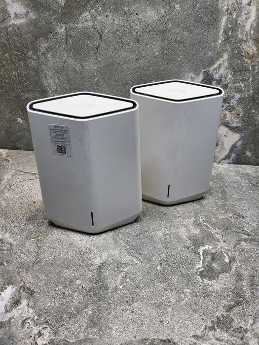 Гігабітний роутер Netgear Orbi Pro SXR50 (AX5400) | Трьохдіапазонний Wi-Fi 6 Mesh | Покриття до 230 кв.м | 4 порти LAN | Преміум залізо