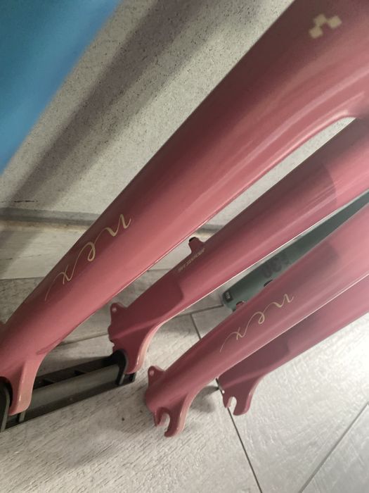 Amortyzatory suntour nex nvx kolory tanio