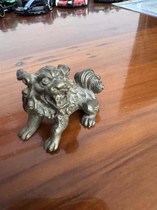 статуетка собаки Фу бронзова