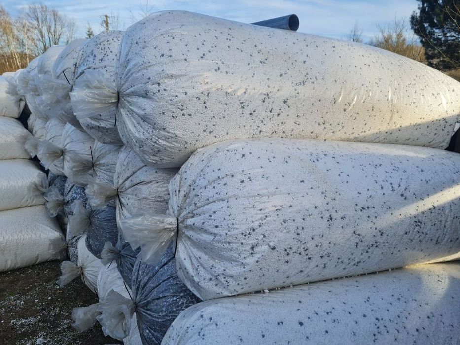 Granulat regranulat styropianowy styrobeton styropian