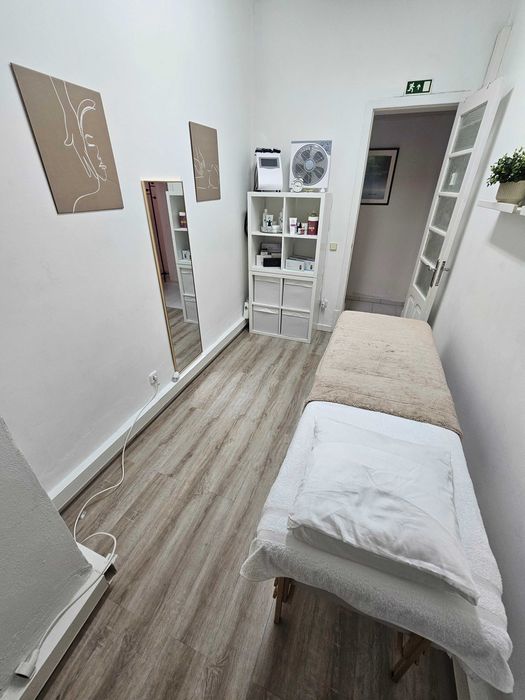 Sala para alugar em Salão de Estética – Localização Top