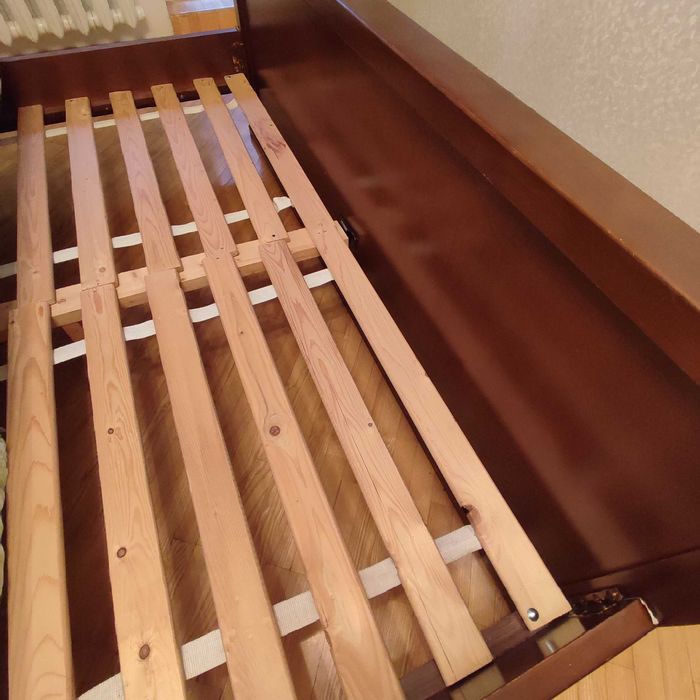 Ліжко (кровать) двоспальне+ 2 тумби.