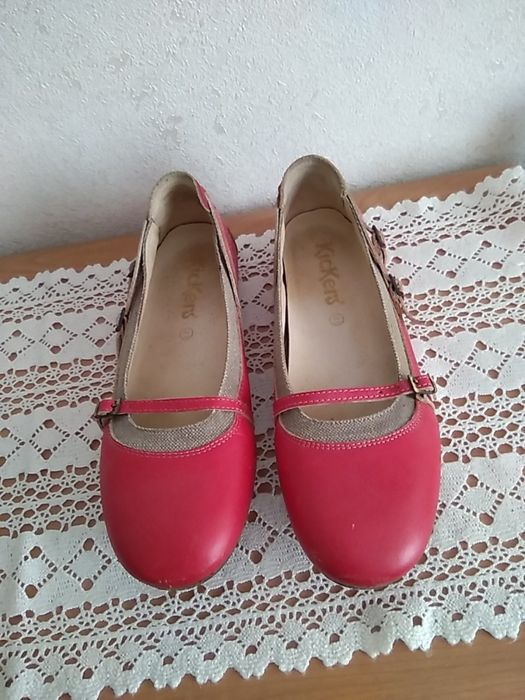 Красовки 41 р по ст 26,6см ш 9 шкіряні KicKers