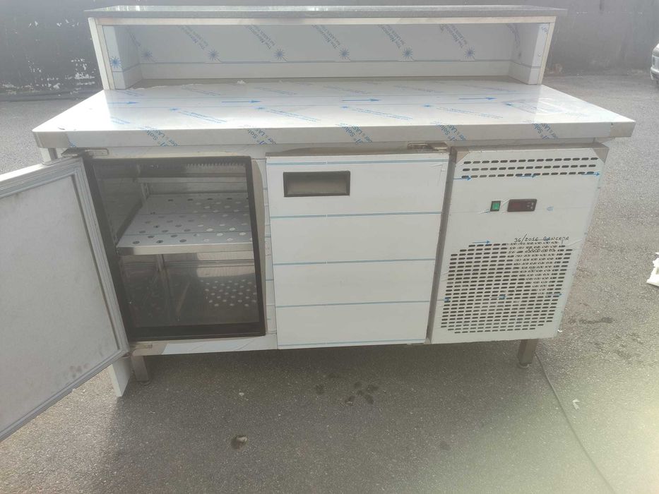 Bancada Refrigerada com Sub Balcão e Decoração - NOVO