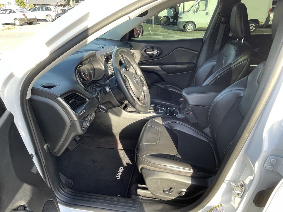 Jeep Cherokee 2018  (FL)/KL  3.2 АТ  271 к.с. Latitude Plus