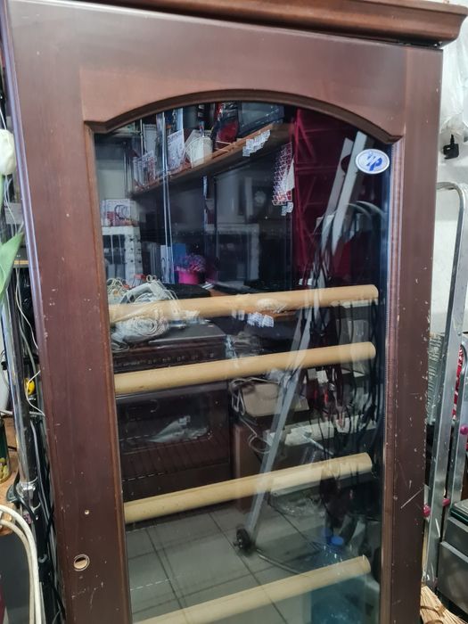 Шкаф для вина фирмы  IP