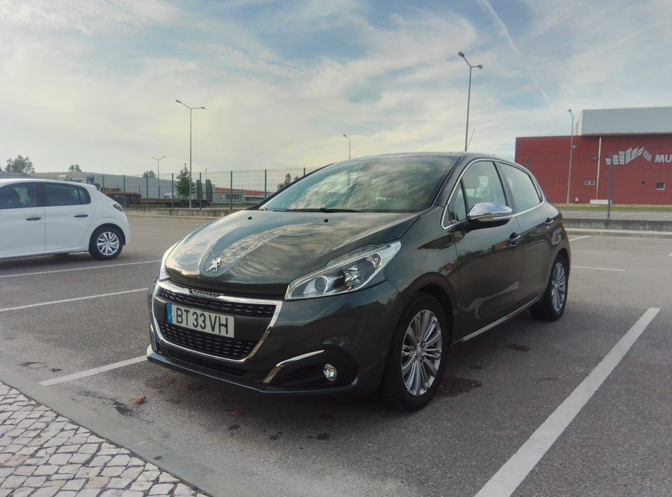 Peugeot 208 PureTech 82 Start & Stop Allure