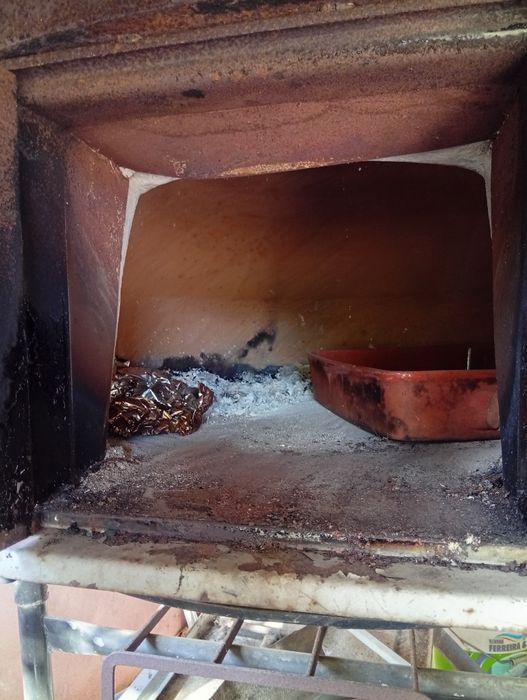 Forno de assar com rodas