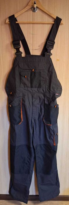 Продам полукомбинезон EMERTON, размер 54,рост 182-188.