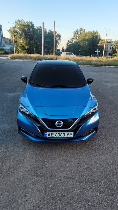 Продам Nissan Leaf