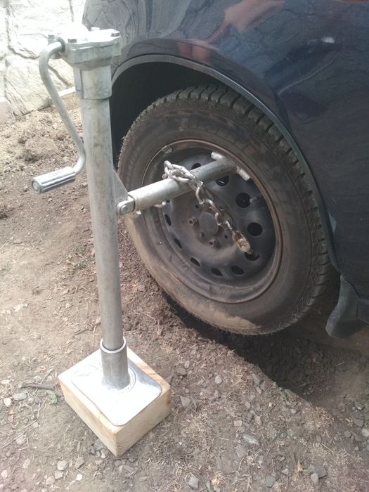 Продам хайджек. Вытаскивать машины из грязи.