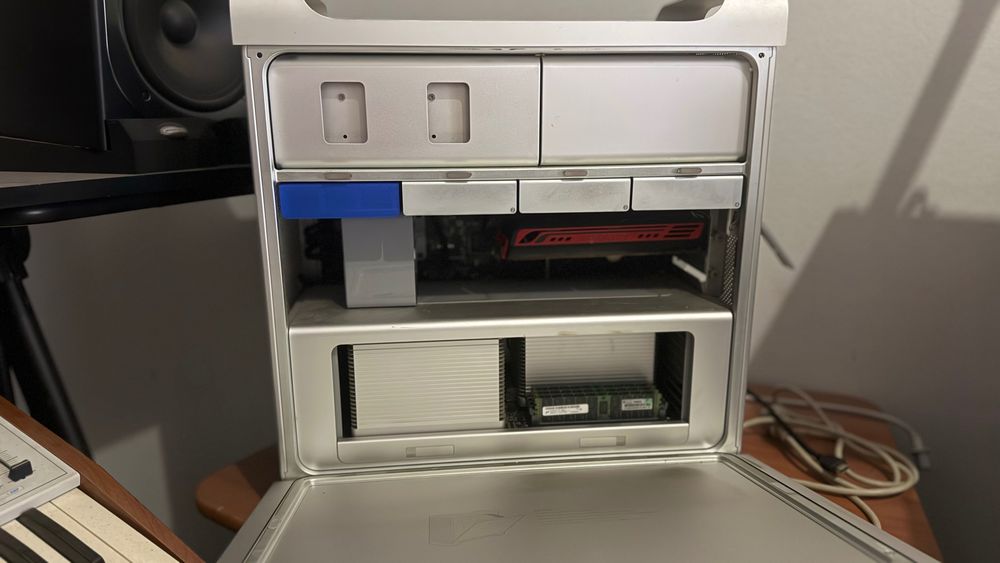 Apple Mac Pro 5.1 com SSD 12 Core & 96 GB RAM Topo de Gama - OPORTUNIDADE - Para Desocupar
