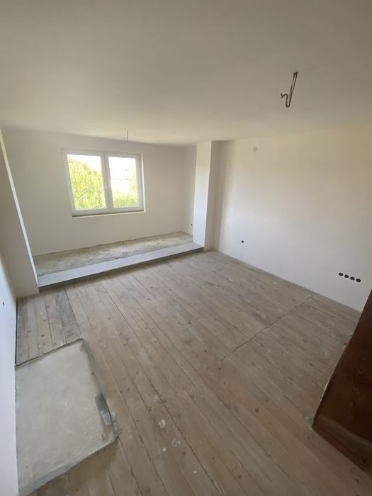 Продам будинок у передмісті Берегова