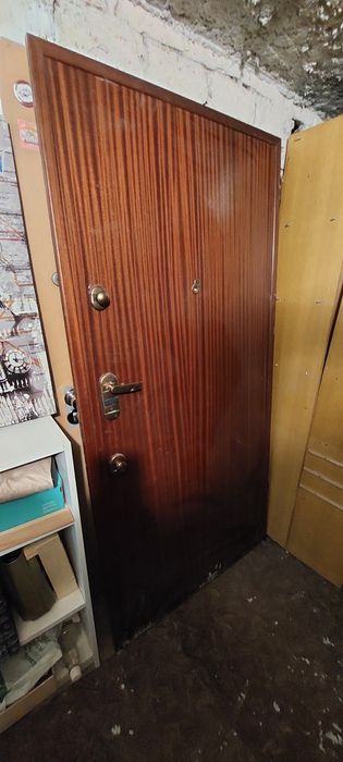 Drzwi Dierre  z demontażu 90 p do wewnątrz