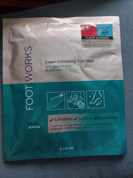 Avon skarpetki złuszczające z kwasem glikolowym i aloesem